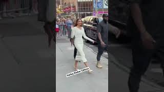 Download lagu Making the Sidewalk Her Catwalk: Hailey Bieber in NYC to Promote Skincare Line #model #haileybieber mp3 Download lagu Making the Sidewalk Her Catwalk: Hailey Bieber in NYC to Promote Skincare Line #model #haileybieber mp3