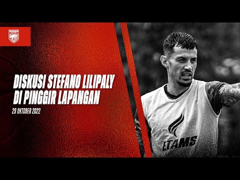 Diskusi Stefano Lilipaly di Pinggir Lapangan