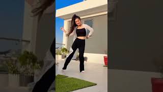 Chamma Chamma Full Video - Fraud Saiyaan | Elli AvrRam, Arshad | Neha Kakkar, Tanishk, Ikka,Romy