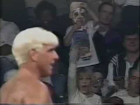 WCW Monday Nitro 12/18/95 Part 1