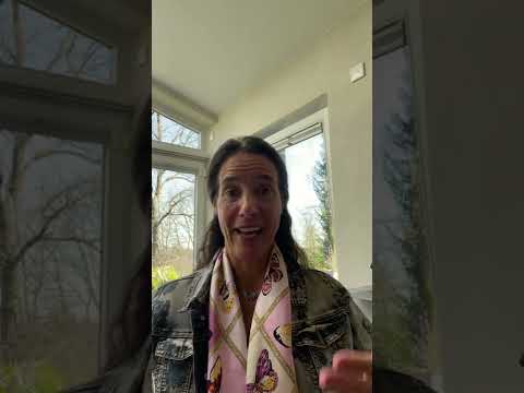 Live Monday With Luciana - The Last Fence Down