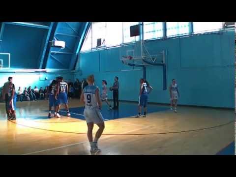 CS Nova Vita vs. Olimpia Bucharest 3 - # 5 blue jersey