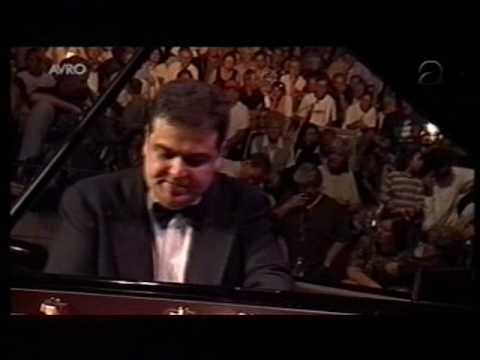 Volodos plays MOSZKOWSKI