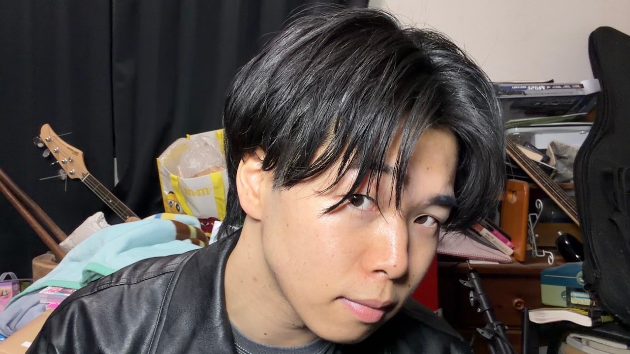 半年ぶりに髪切った