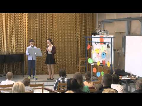 Matouš Ranostaj  a Tereza Macháčková  hrají na třídní předehrávce