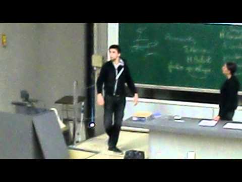 Fac de médecine Amiens, un étudiant pète les plombs en pleins cours ...