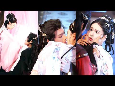 Reborn, she woke up in bed of a brutal prince, was forced to marry him, tamed him, and was spoiled!