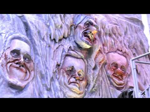 Carnevale di Viareggio 2012 : " Ibernati "