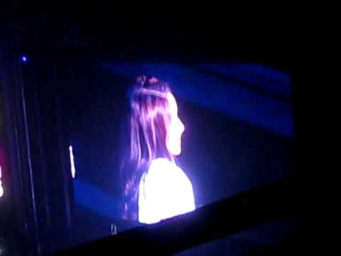 [FANCAM] 111210 GG Tour in SG 2nd night - You-abolie