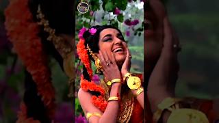 Download lagu 🌧️ Aya Sawan Jhoom Ke | Dharmendra & Asha Parekh | Mohammad Rafi | 1969 💕🎶  #60ssongs mp3
