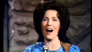 Loretta Lynn Don&#39;t Come Home A Drinkin&#39;