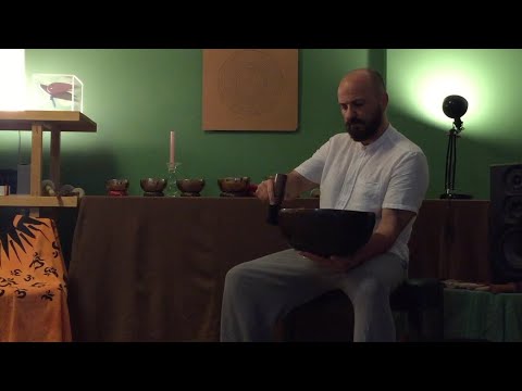 Mikael Delta - Tibetan Singing Bowl Meditation (excerpt)
