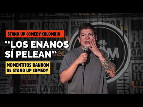 LOS ENANOS sÍ pelean (LOST MEDIA) - Diego Martinez - Stand Up Comedy (Colombia)