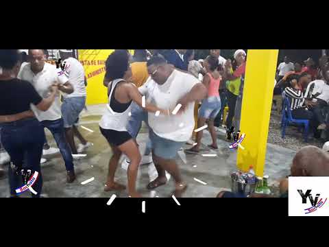 FELIX CUMBE. ELLA TA AHI