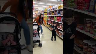 She Took Her Kids to the Store — What She Did Next? Pure Genius ?