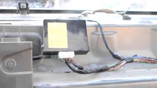 How to tell if a Mazda Protege has factory keyless entry