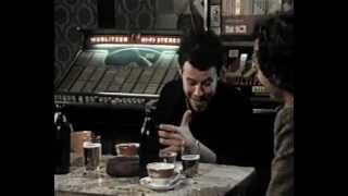 Tom Waits - tells a story