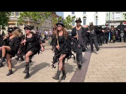 Beltane Border Morris Dancing at Teignmouth Shanty Festival 2023 🎻 🎼 🪈