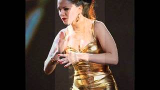 Imelda May - My Baby Left Me (Elvis).wmv