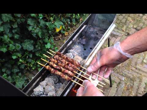 Spiedini.nl | Arrosticini bereiden op 'n Abruzzese BBQ