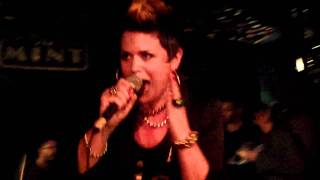 Shelly Fairchild - Kiss Me (8/17/2011 - Los Angeles, CA)