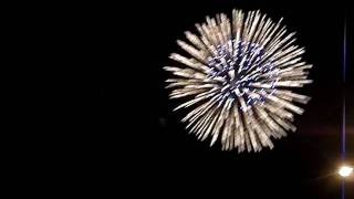 preview picture of video 'Beautiful Fireworks ,Van Quan,Ha Dong - 30/04/2010'