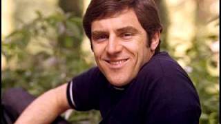 Feeling Good sung by Anthony Newley