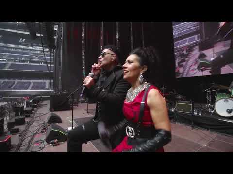 Amistades Peligrosas - Me Quedaré solo DIRECTO Locos Por La Música: Santiago Bernabéu (2024)