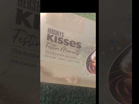 Hershey's Kisses Festive Moments #youtubeshorts #shorts