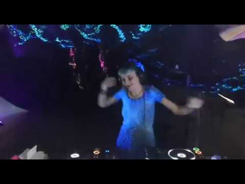 Underground Rave Party - Barcelona - Djane Psynonima