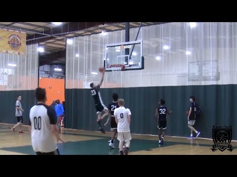 Aidan Slater Competes in The Hoop Fall Showcase 2018