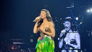 Katy Perry - Love Me (Live at the London O2) The Lifetimes Tour