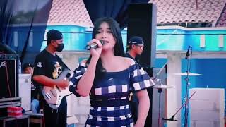 Download lagu SERIGALA BERBULU DOMBA :: SHERLY KDI OM ADELLA ( LIVE MUSIC) mp3