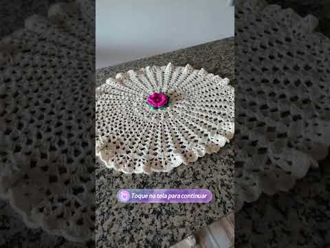 centro de mesa crochê de cor crú artesão matildes Moreira Canarana Mato grosso Brasil