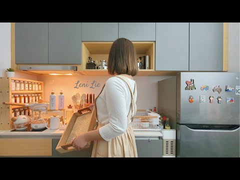 , title : 'Peralatan Dapur Serba Putih Dan Kayu | Masak Di Dapur Minimalis | Silent Vlog'