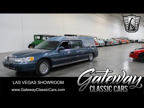 2001 Lincoln Town Car (CC-2000707) for sale in O'Fallon, Illinois