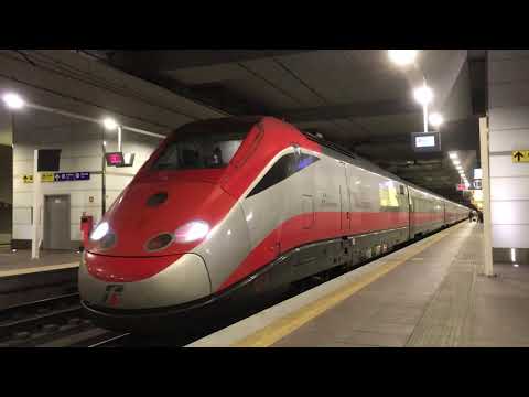 L’incrocio tra 2 ETR500 Frecciarossa a Bologna Centrale AV Sotterranea