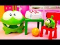 Toy Video for Kids: Om Nom Toys Pretend Play Games