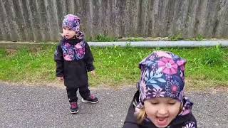 Dívčí softshellová bunda Unuo s fleecem kouzelné květiny