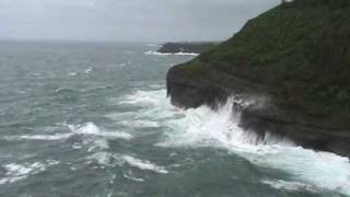 preview picture of video 'Kilauea Lighthouse Waves'