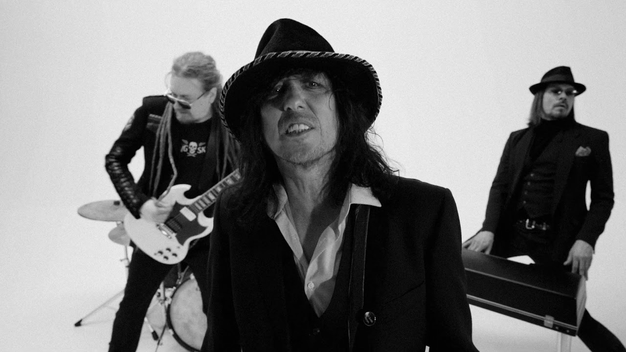 Sami Yaffa - The Last Time