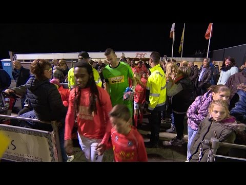 Frans Duijts verzorgt 'muzikale aftrap' Betuwse derby FC Lienden - TEC