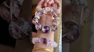 A noble bracelet with an atmosphere#crystal #Bracelet #jewelry