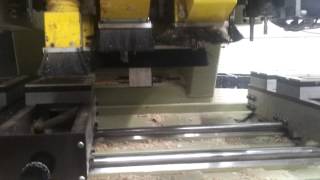 Project309 boren zijkant kast met horizontale boren en verticale boren