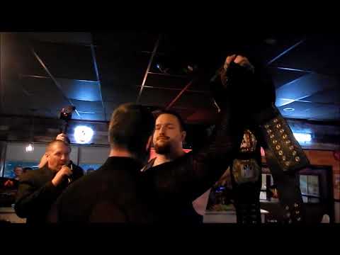 Troy Merrick vs Justin Newhook