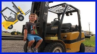 Download lagu Forklift for kids | Forklift and tractors on the farm mp3