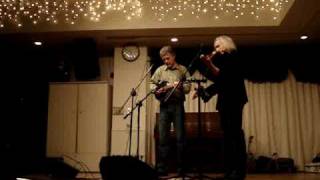 Just a Lie - Laurie Lewis and Tom Rozum LIVE o9'