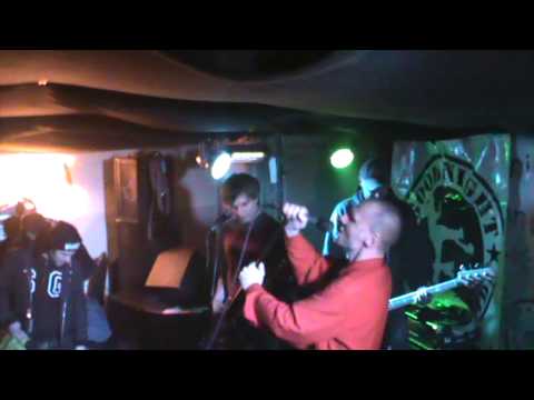 Starzy Sida - Trzy akordy darcie mordy