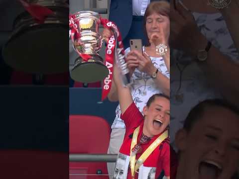 Manchester United Women Lift The FA Cup ❤️🏆
