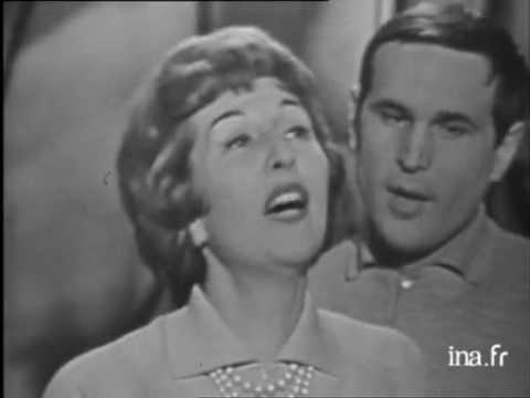 « Boplicity » et « Rat Race » par les Double Six (1960)